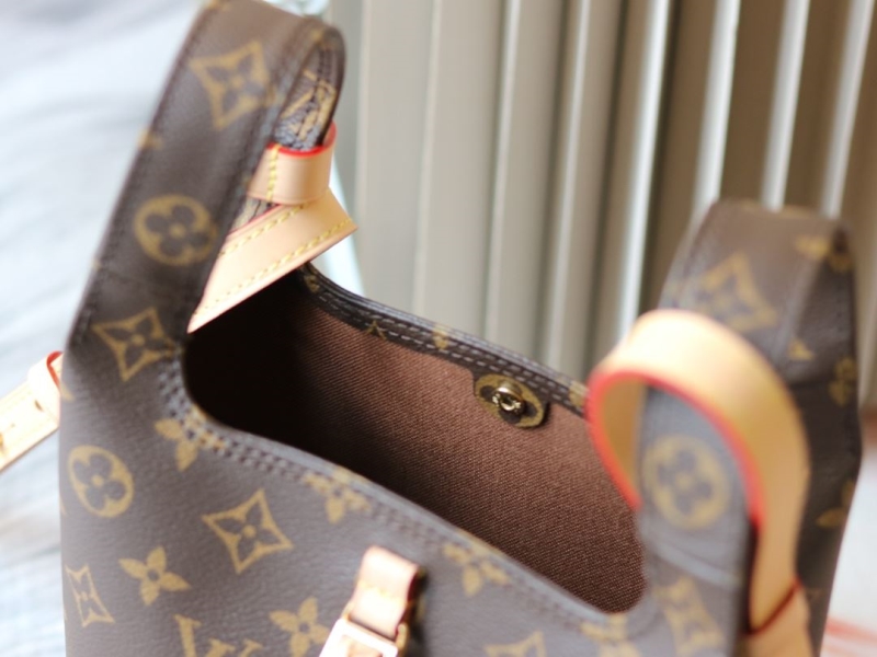 LV Shopping Bags